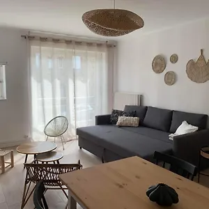 40m2 Vue Sur Acces Direct Et Parking Prive Appartement